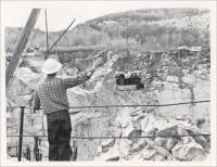 Image of the Wells-Lamson Quarry operated by Jones Bros. Co. from “Visit the Home of Gardian Memorials, Barre, Vermont” brochure (mid-1900s)